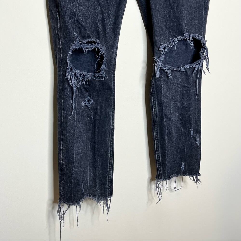 ABERCROMBIE & FITCH High Rise Mom Jean faded black destroyed distressed Size 28 - Picture 3 of 6
